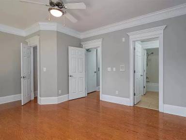 Main picture of 802 Clifton Heights Ln NE