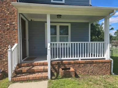 Main picture of 11 Overlook Rd