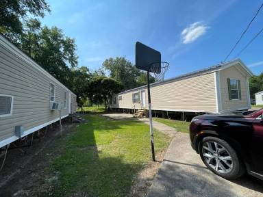 Main picture of 840 Jenkins Rd