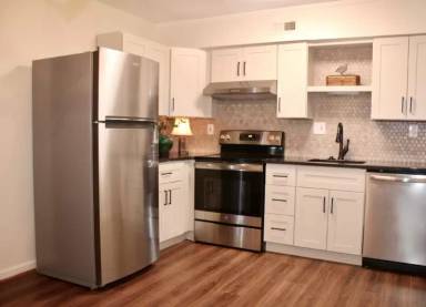 Main picture of 27 Faris Cir