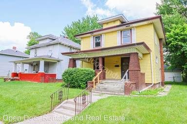 Main picture of 2933 S Anthony Blvd