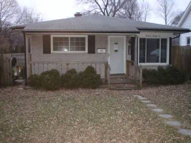 Main picture of 1322 E 12 Mile Rd