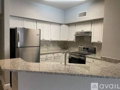 Main picture of 823 Camargo Way
