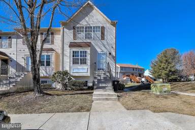 Main picture of 159 Azalea Ct