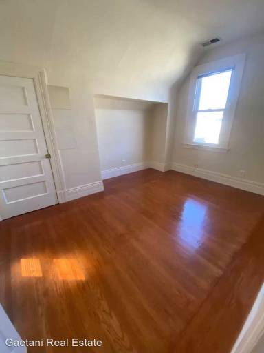 Main picture of 1012 Capp St