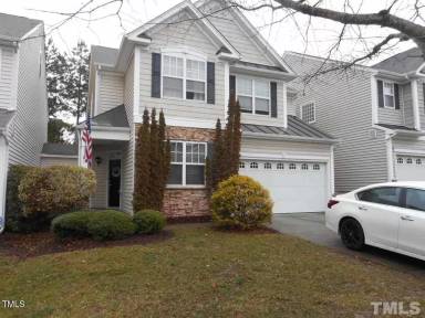 Main picture of 8 Rockwall Garden Way