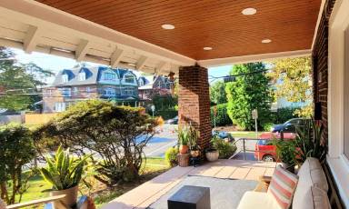 Main picture of 501 E Mount Airy Ave