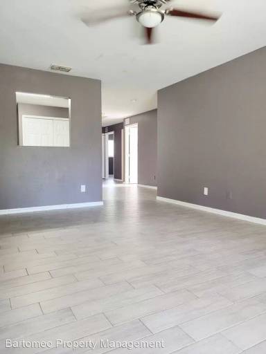 Main picture of 5313 27th St SW