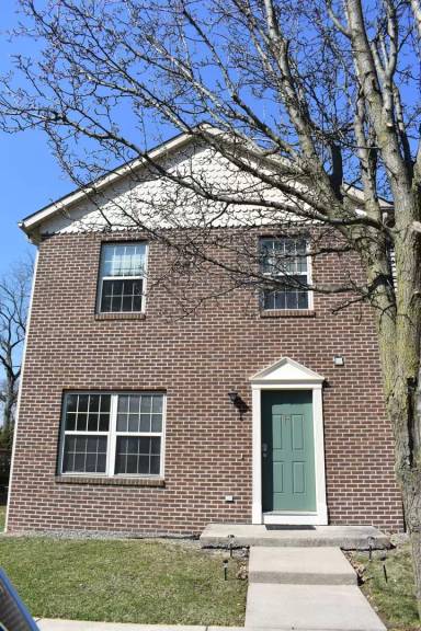 Main picture of 372 E Water St