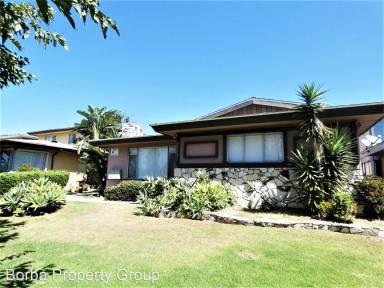 Main picture of 2713 W Rosecrans Ave