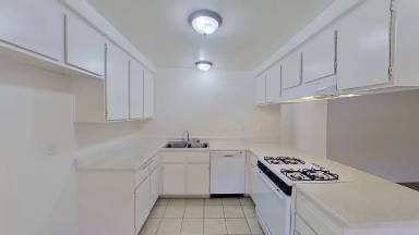 Main picture of 541 N Tustin Ave