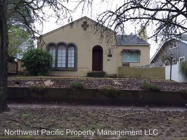 Main picture of 1945 High St SE