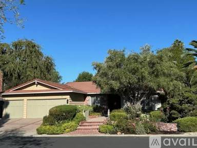 Main picture of 42 Saint Mark Ct