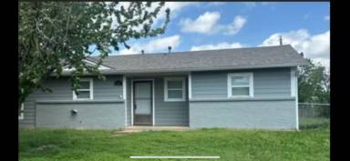 Main picture of 107 Oak St