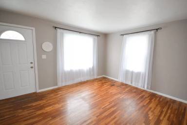 Main picture of 316 18 1/2 Ave SW