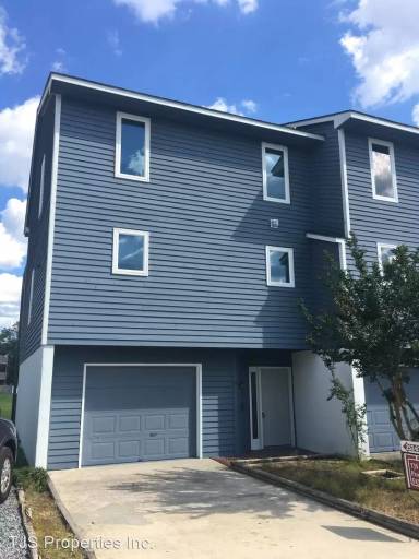 Main picture of 25 Eastern Shore Townhouses