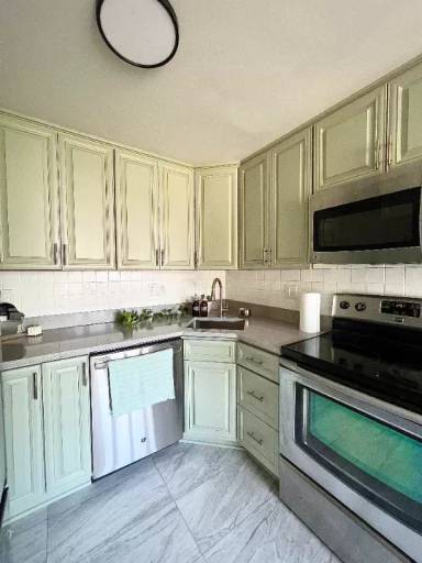 Main picture of 6102 E Liberty Blvd