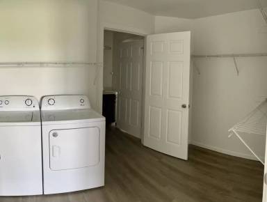 Main picture of 3280 12th Ave NW
