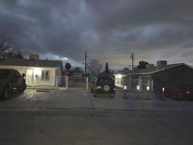 Main picture of 9716 Primrose Ave