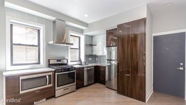 Main picture of 2222 W Palmer St