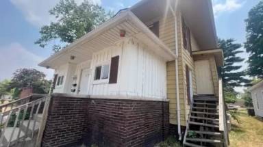 Main picture of 401 W Marion St