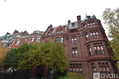 Main picture of 195 Commonwealth Ave