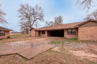 Main picture of 116 Pine Hollow Ln