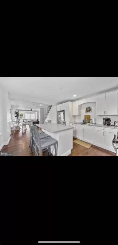 Main picture of 415 Seneca St