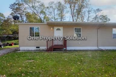 Main picture of 15 Lincoln Ave