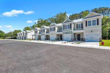 Main picture of 105 Sherwood Ct
