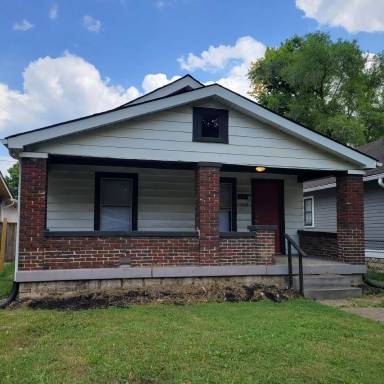 Main picture of 1501 N Warman Ave