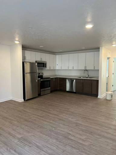 Main picture of 400 N 36th St