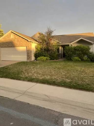 Main picture of 5371 S Lisbon Way
