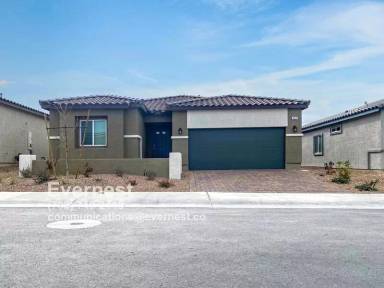 Main picture of 497 Silver Summit Ave