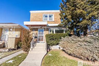 Main picture of 3630 W 66th St