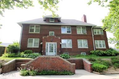 Main picture of 204 S 48th St