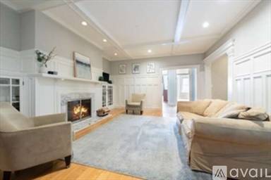 Main picture of 345 Commonwealth Ave