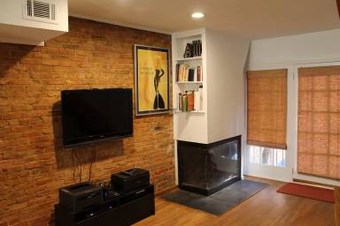 Main picture of 514 Groff Ct NE