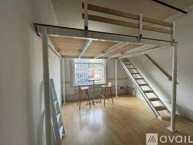 Main picture of 83 McAllister St Apartments