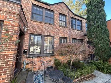 Main picture of 177 Church St