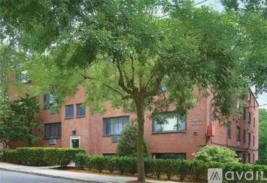 Main picture of 205 Kent St