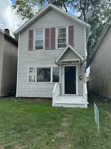 Main picture of 621 3rd St