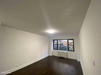 Main picture of Sutton Town House