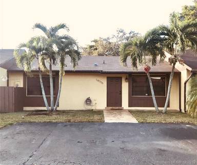 Main picture of 14752 SW 66th St