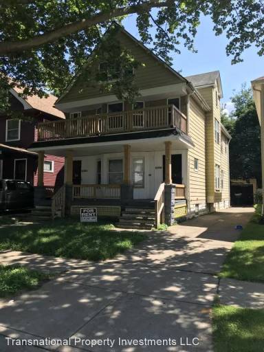 Main picture of 10518 Englewood Ave