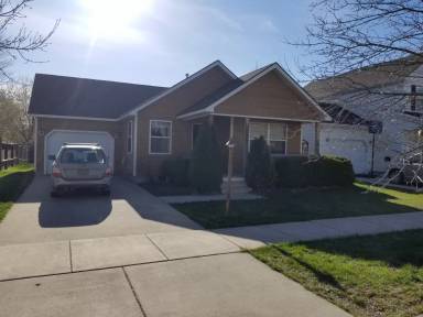 Main picture of 136 Meadow Brook Rd