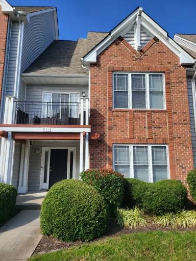 Main picture of 953 Hollymeade Cir