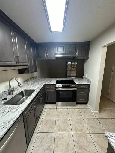 Main picture of 122 Scottwood Dr SE