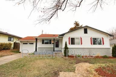 Main picture of 5739 E 30th St