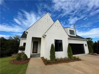 Main picture of 988 Fairview Dr